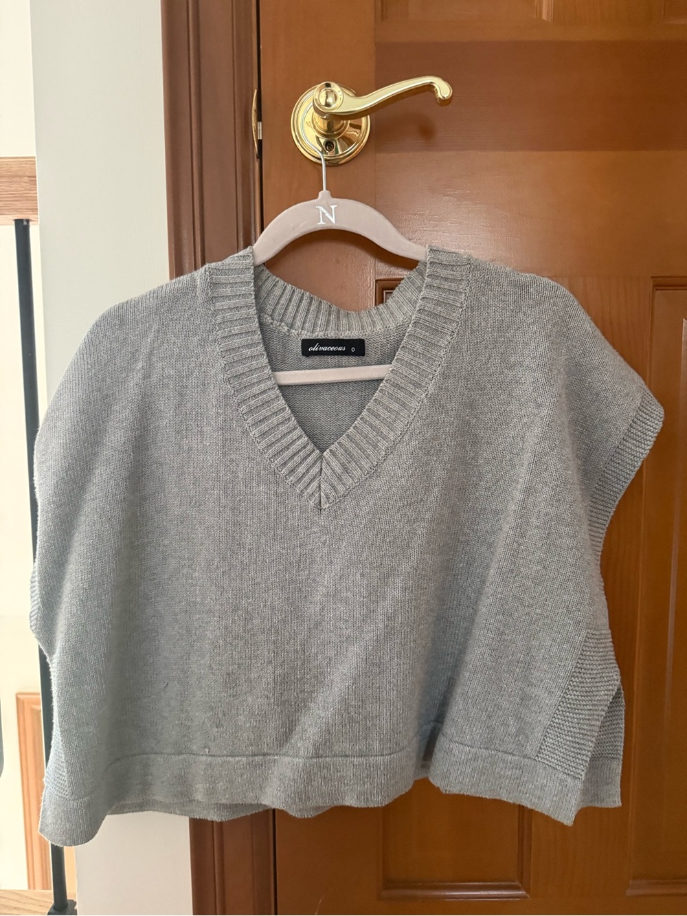 OLIVACEOUS GRAY SWEATER TOP SIZE 0
